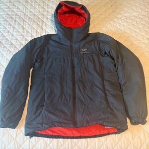Arc'teryx Men's Atom SV Hooded Jacket